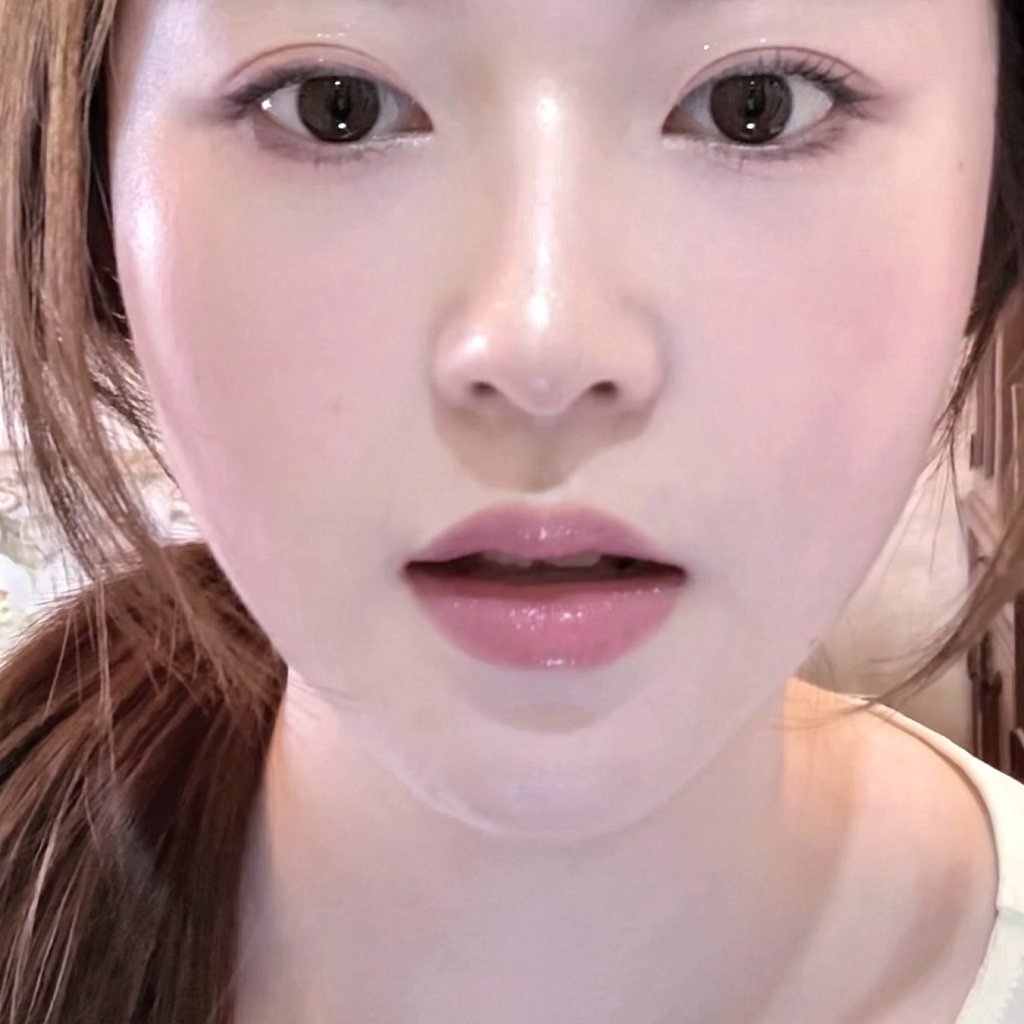 Comparison source portrait